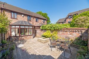 Courtyard Garden- click for photo gallery